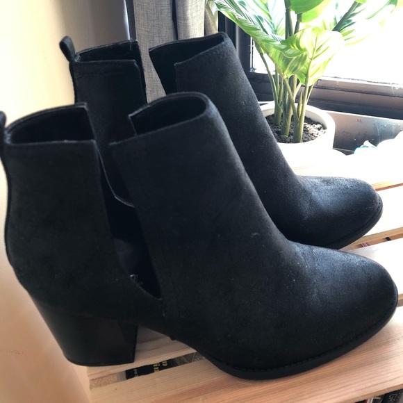 Faux Suede Side Cutout Booties - Picture 2 of 7